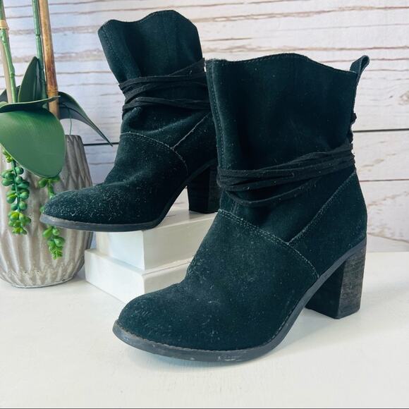 TOMS Mila Black Suede Heeled Bootie Sz6 - Picture 11 of 12